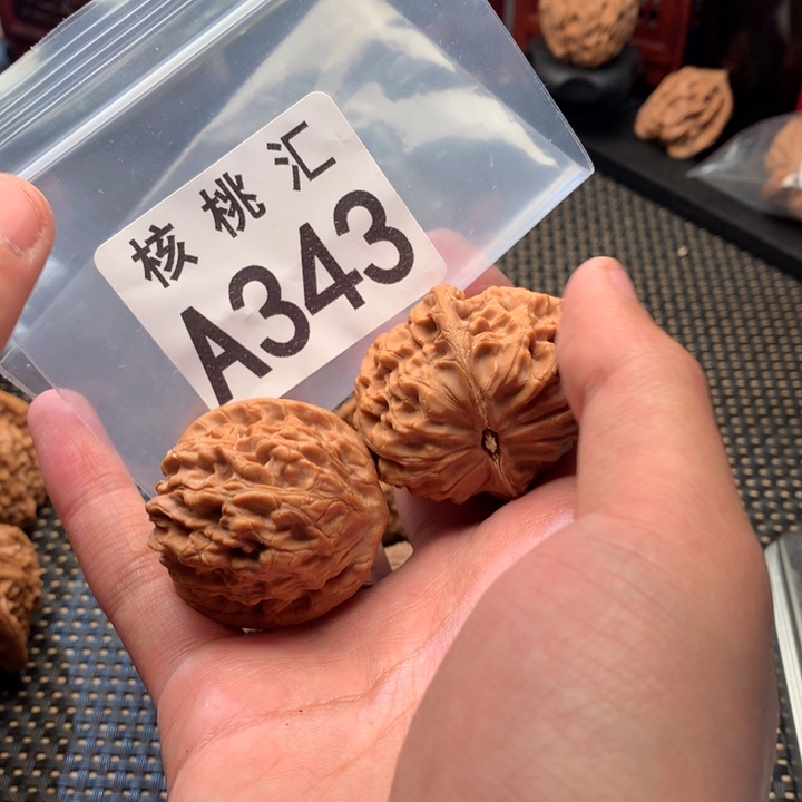 黑***梦吊坠文玩核桃玉枕