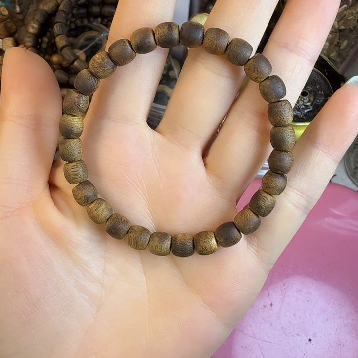 沉香碎屑沉香莺歌绿奇楠06鼓珠3.5