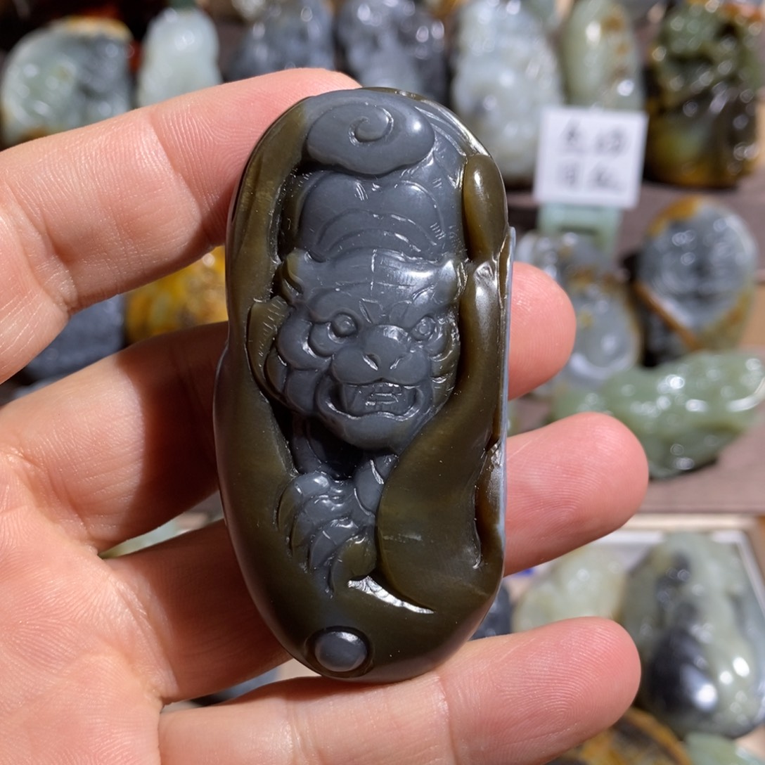 和田玉把件未镶嵌z*