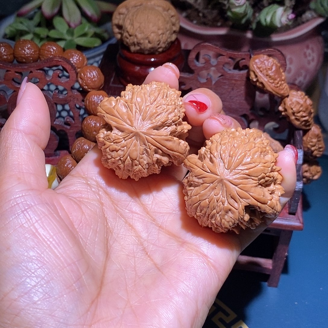 文玩核桃把件43.5暴雪