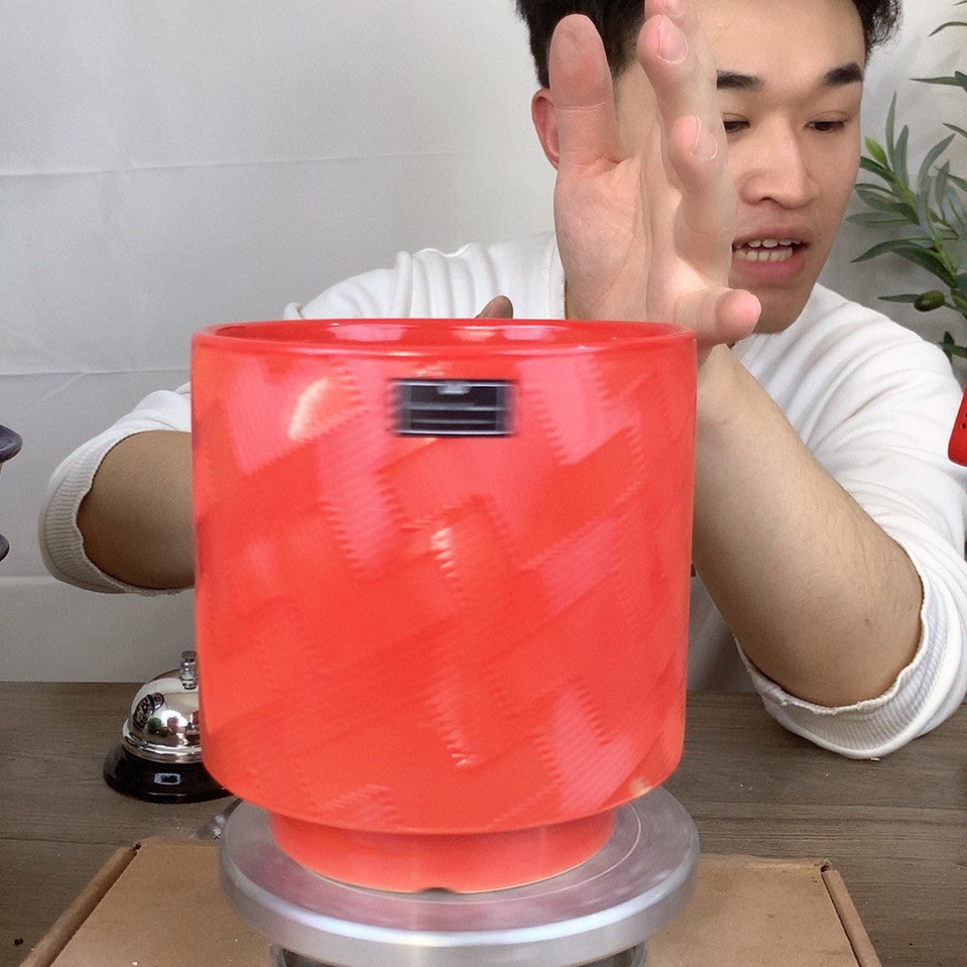 陶瓷微瑕红色花盆一个