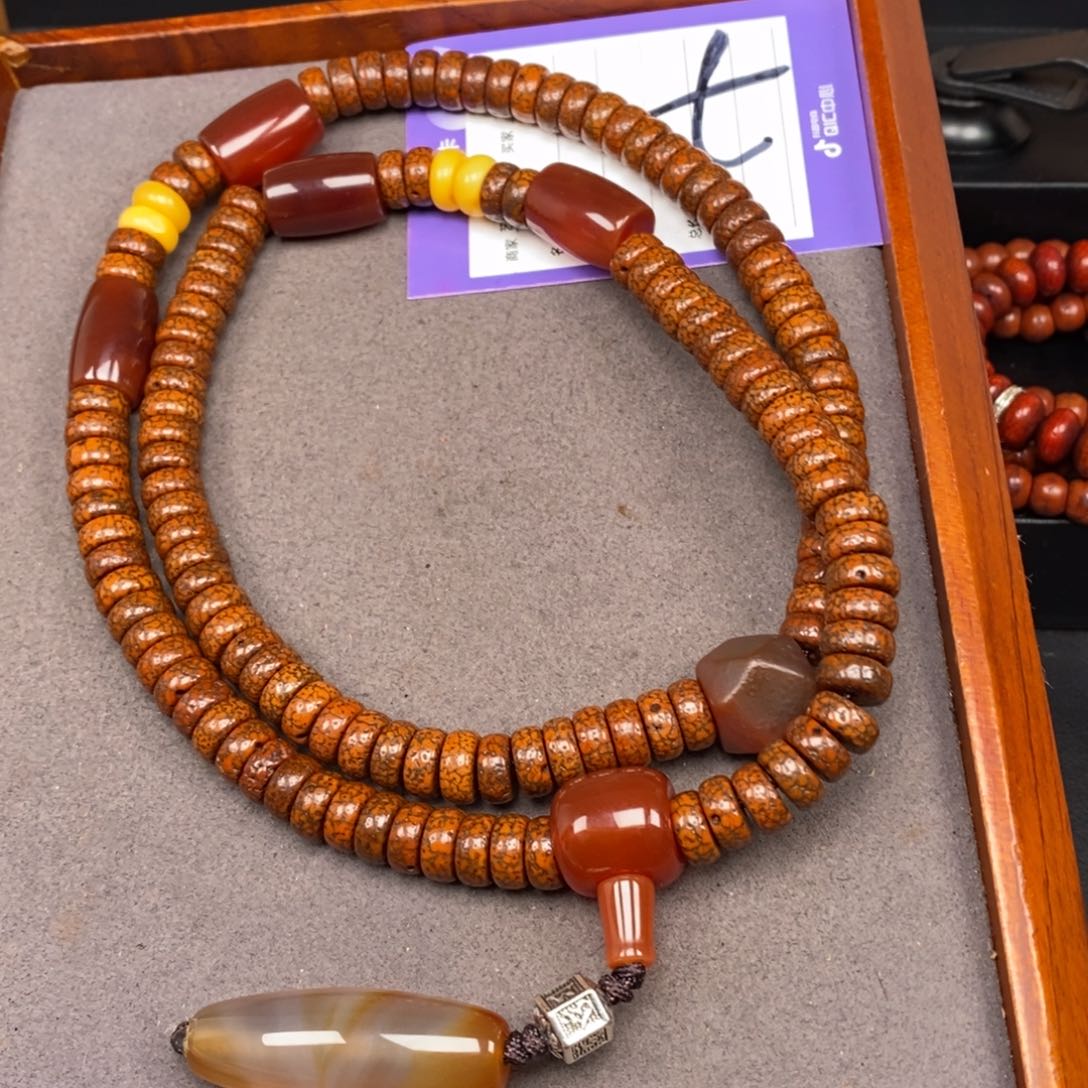 星月菩提吊坠M****磊星月