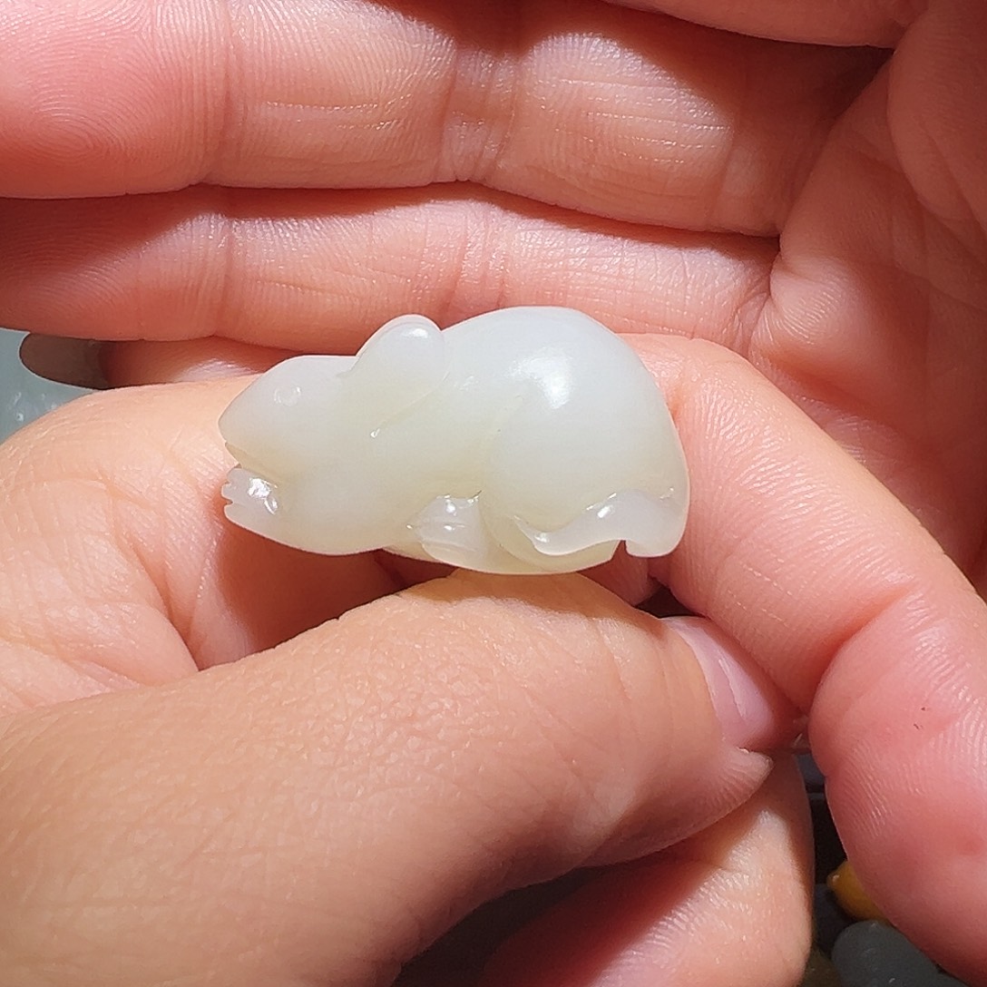 颈饰未镶嵌和田玉清**月