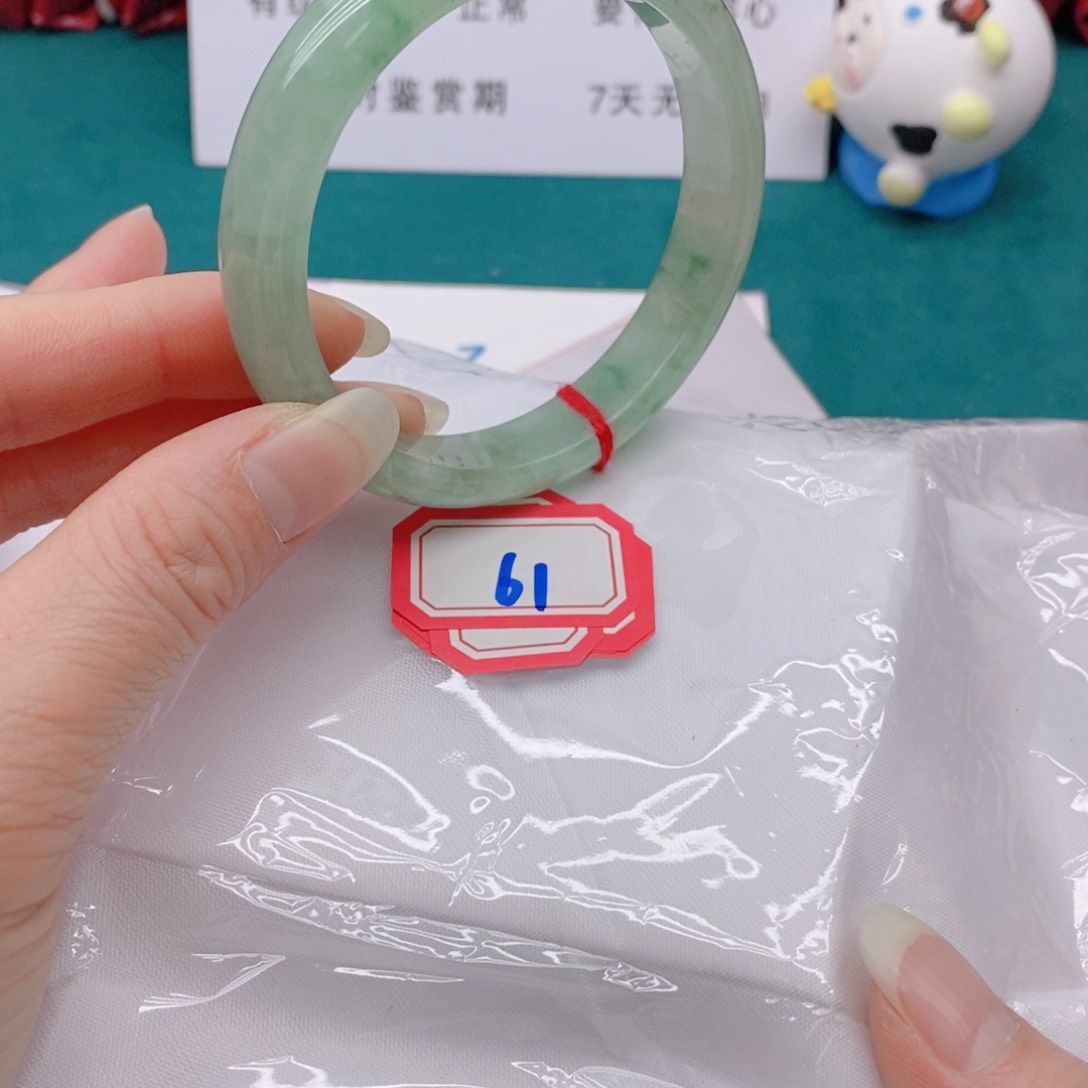 翡翠手镯未镶嵌C**L611111111111