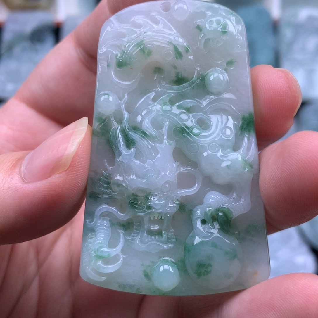 翡翠未镶嵌吊坠(赠链)翡翠99999