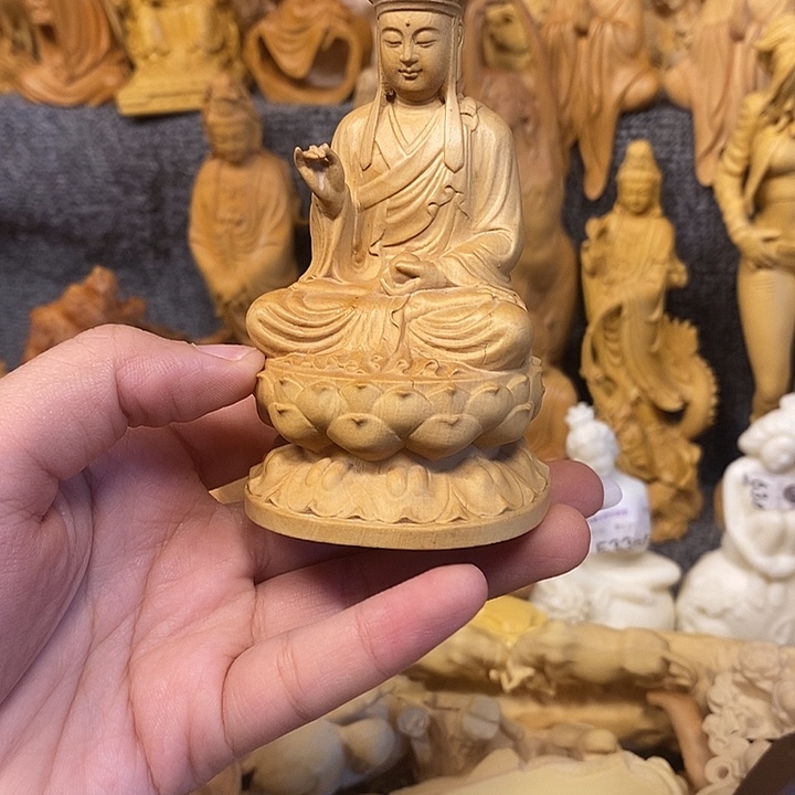 黄杨木黄杨木瑕疵地藏