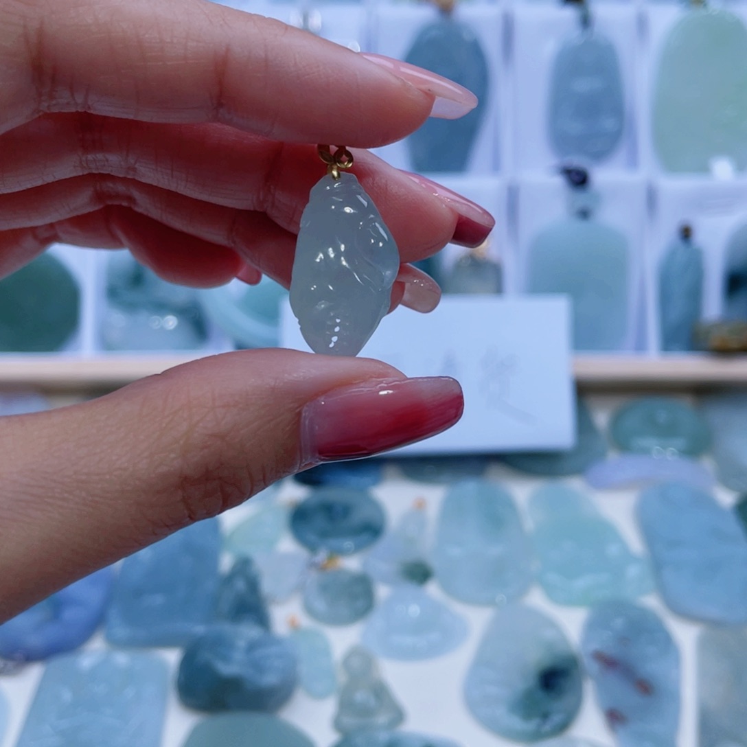 翡翠颈饰18K金镶嵌翡翠A货颈饰未镶嵌