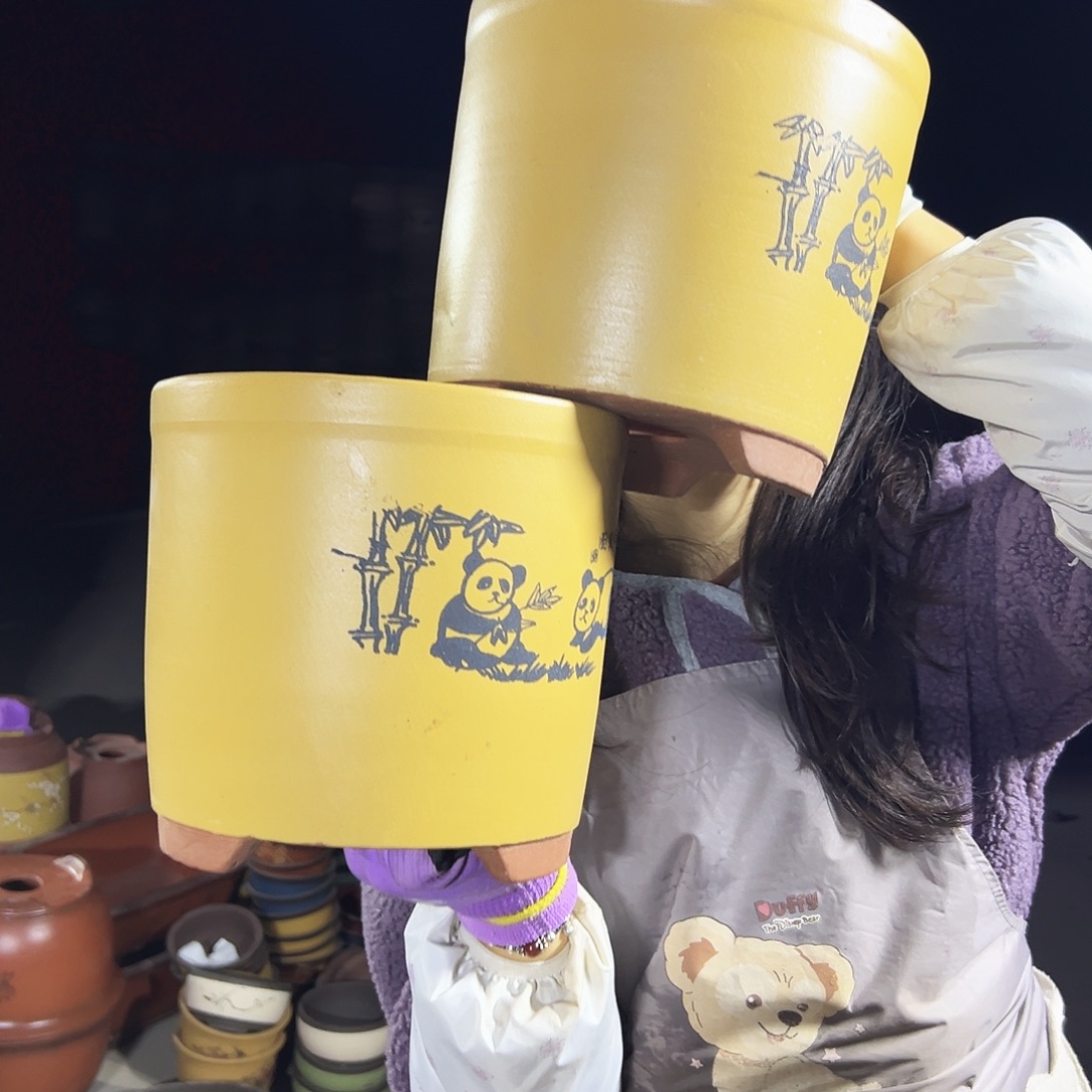 24+24黄色熊猫笔筒花盆花盆