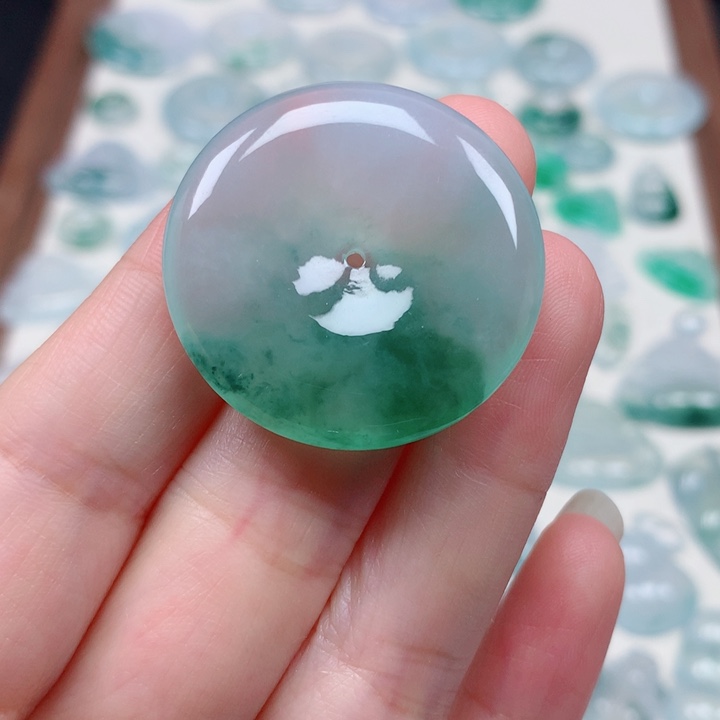 翡翠未镶嵌颈饰冰种飘花大平安扣