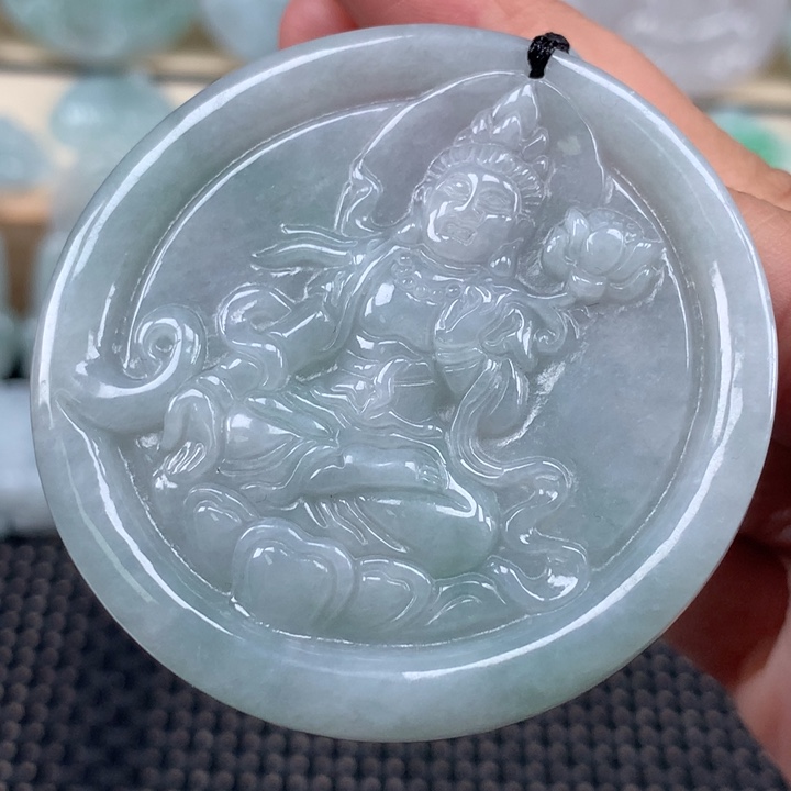 颈饰未镶嵌翡翠大势至