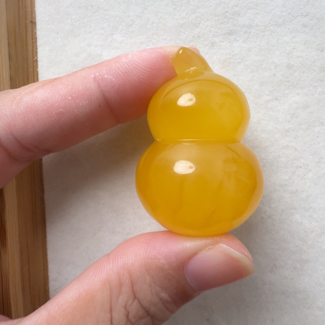 蜜蜡未镶嵌珠宝奇石超过七天不退不换