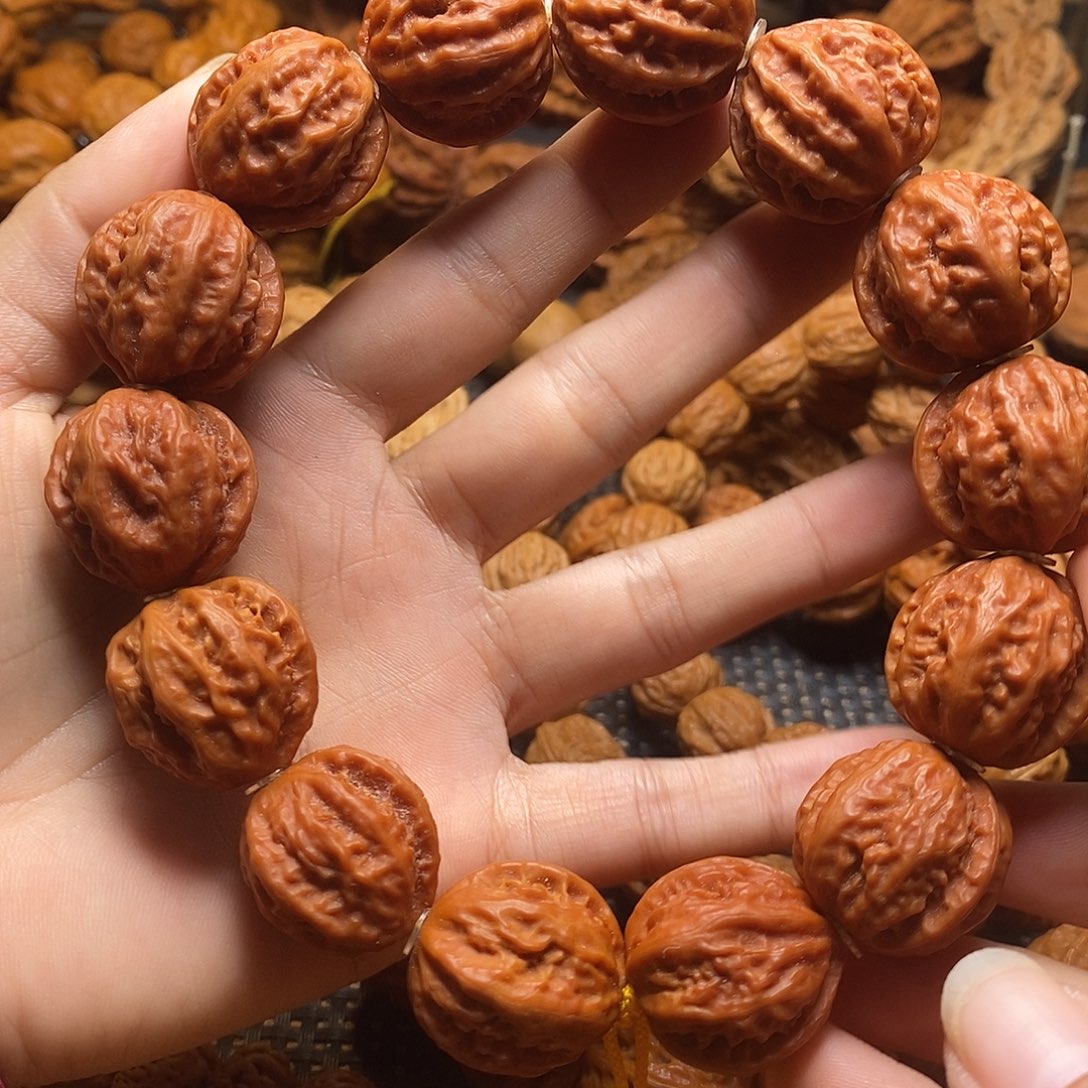 y***s手串文玩核桃西瓜纹粗筋八棱手串