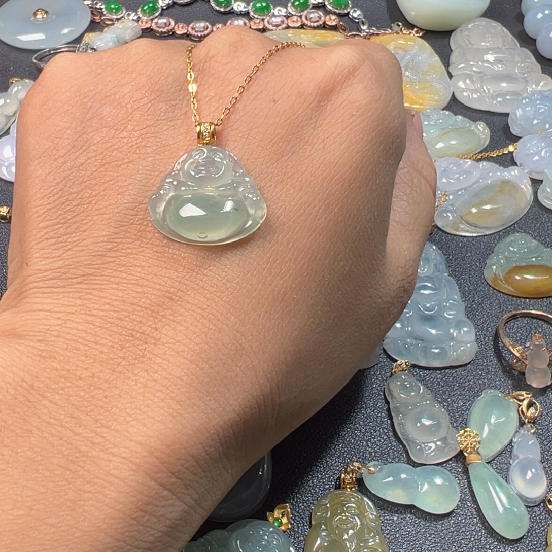 穆***勇翡翠18K金镶嵌颈饰佛公送链子