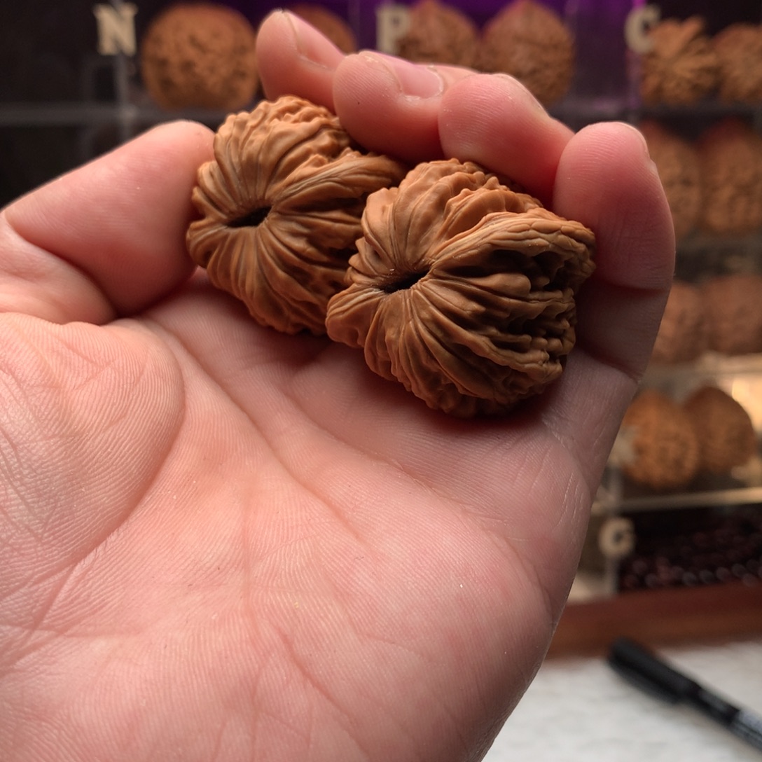 小****吊坠文玩核桃四座楼666888