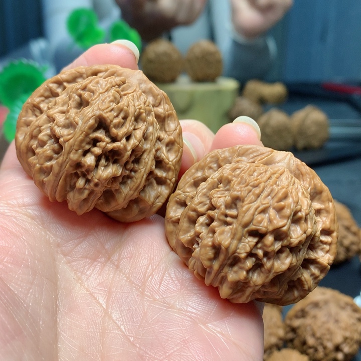 文玩核桃吊坠山地楼子43