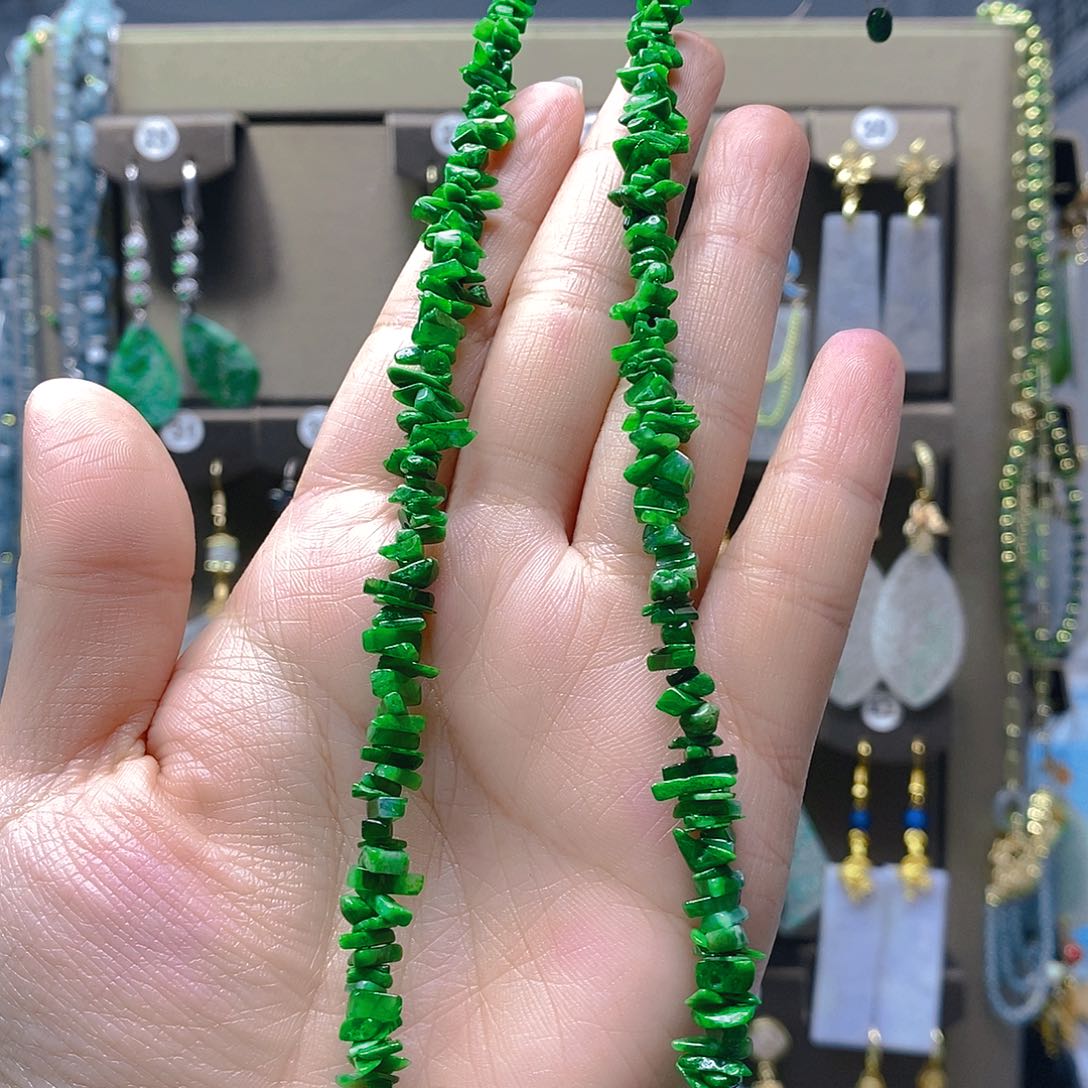 未镶嵌翡翠耳饰翡翠