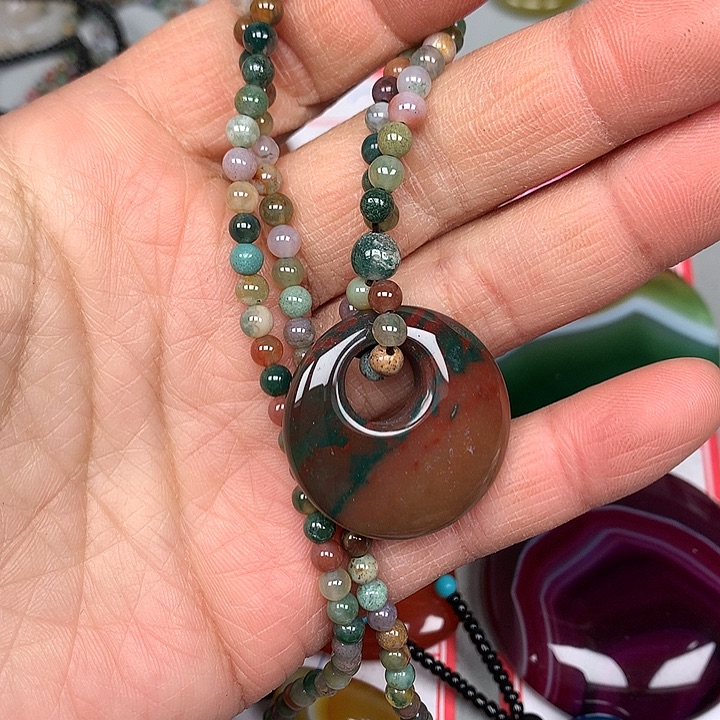 碧***、玛瑙/玉髓未镶嵌颈饰