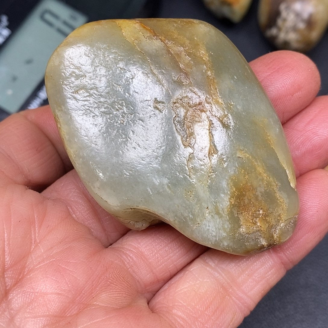 和田玉未镶嵌珠宝奇石