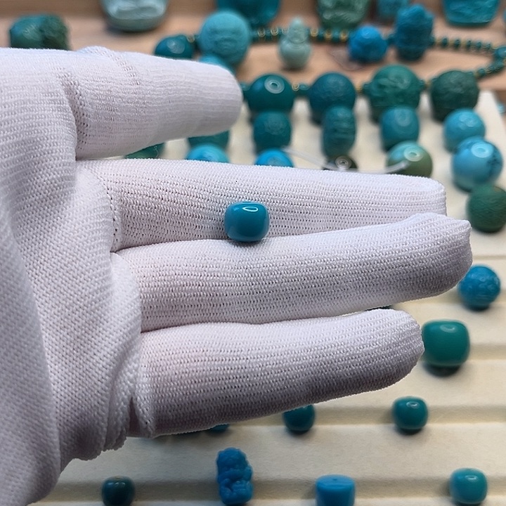 绿松石绿松石未镶嵌