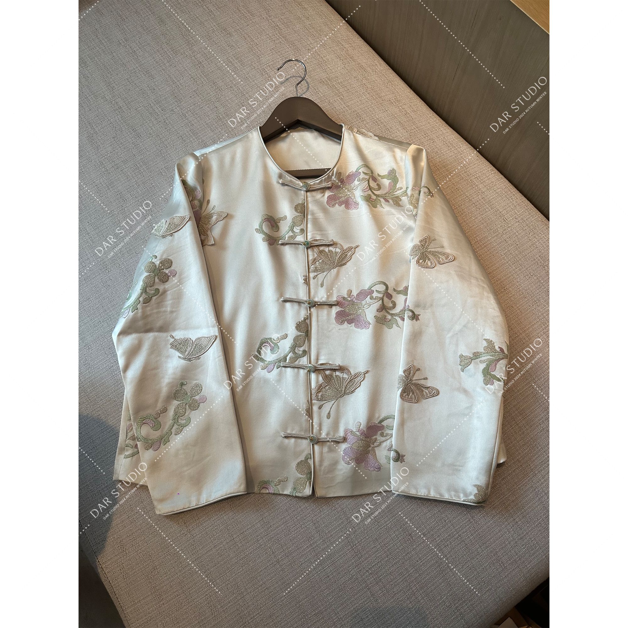 DAR STUDIO 【花间柔光】2025春季新款重工刺绣国风质感外套25063