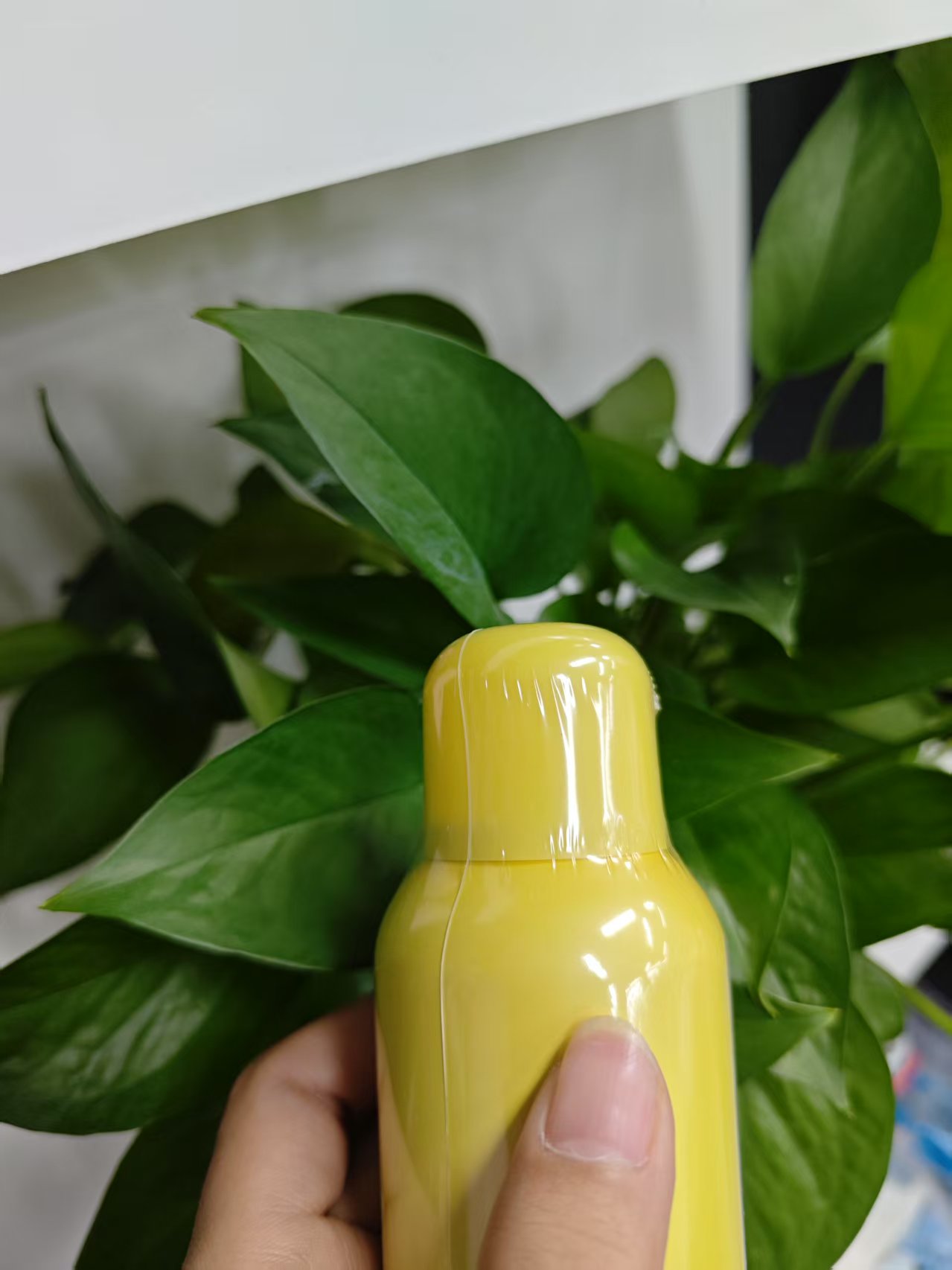 【言言分享小爱家】干爽不粘腻黄色防晒喷雾