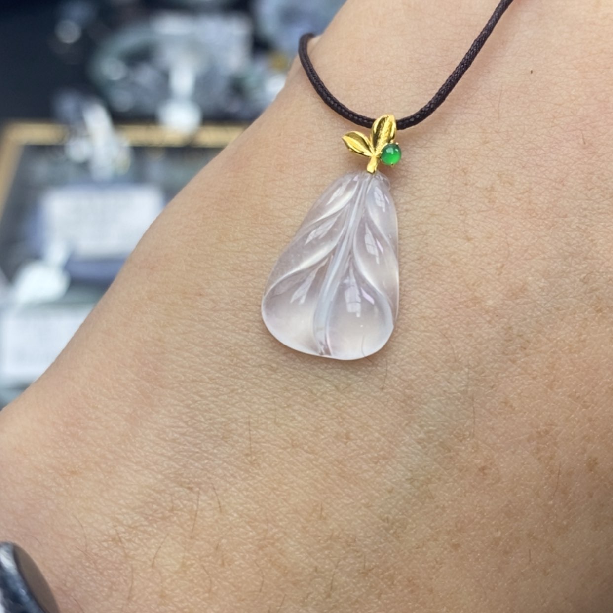 【闪购商品】颈饰18K金镶嵌翡翠