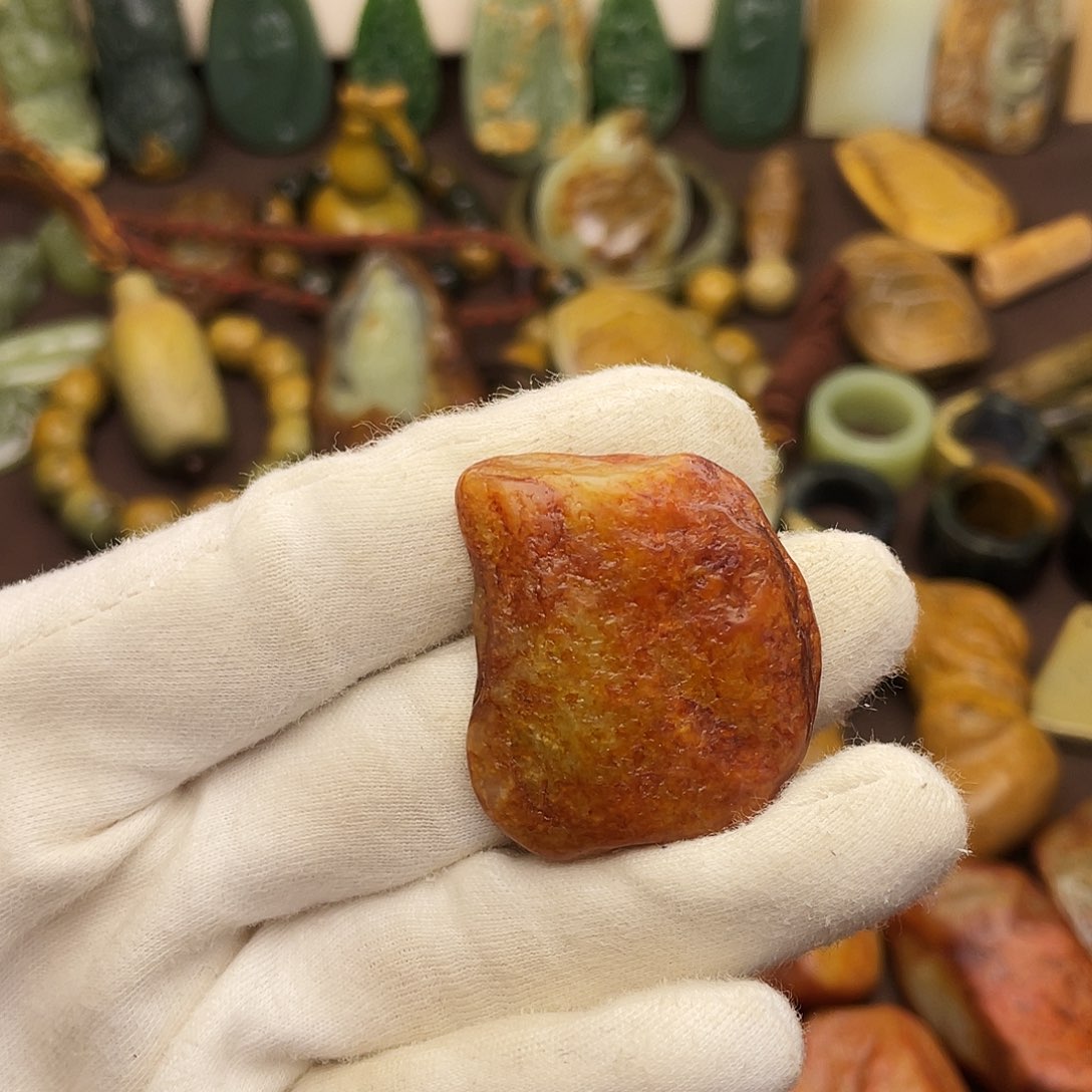 岫岩河磨玉（透闪石质玉）未镶嵌颈饰