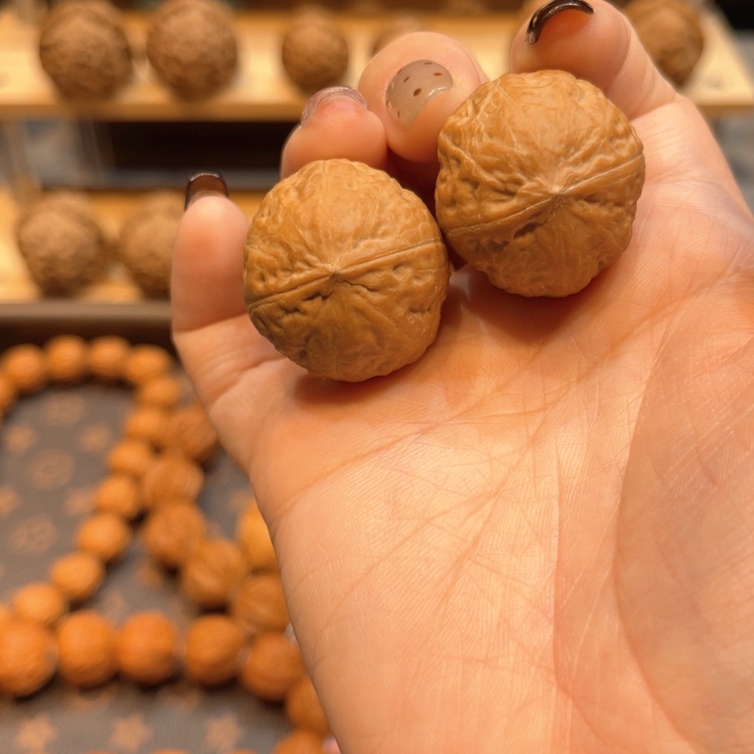 文玩核桃把件大馒头