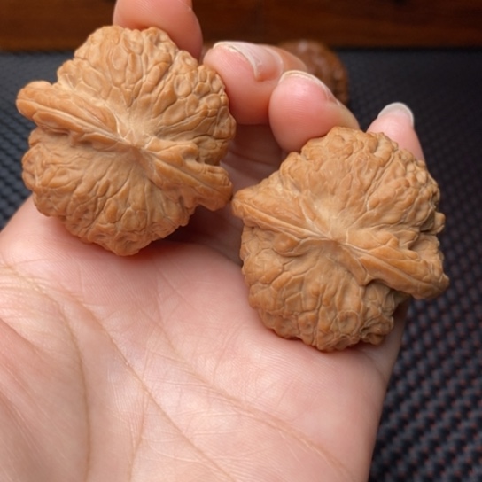 吊坠文玩核桃42全品血麒麟