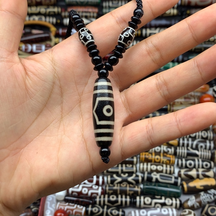 玛瑙/玉髓未镶嵌吊坠(赠链)