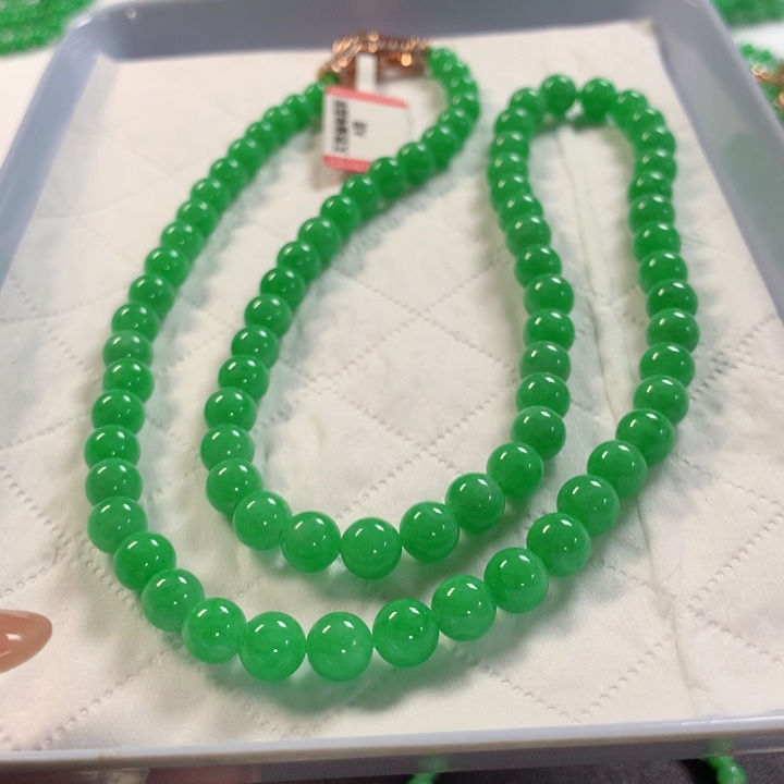 翡翠未镶嵌颈饰项链