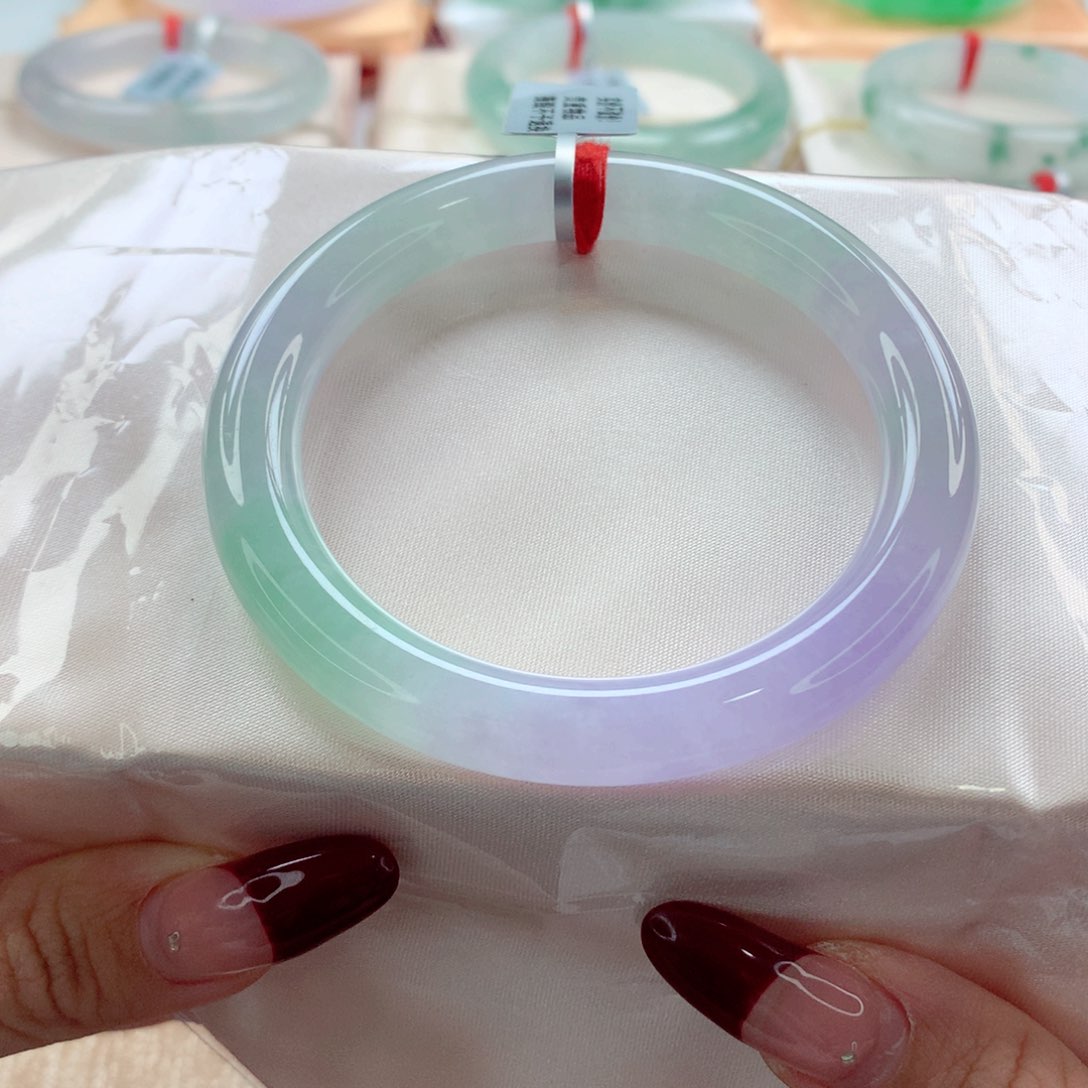 翡翠手镯未镶嵌54.6美人条冰春彩 灵