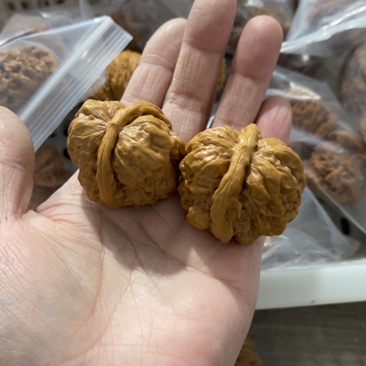 关***海文玩核桃把件哈哈哈