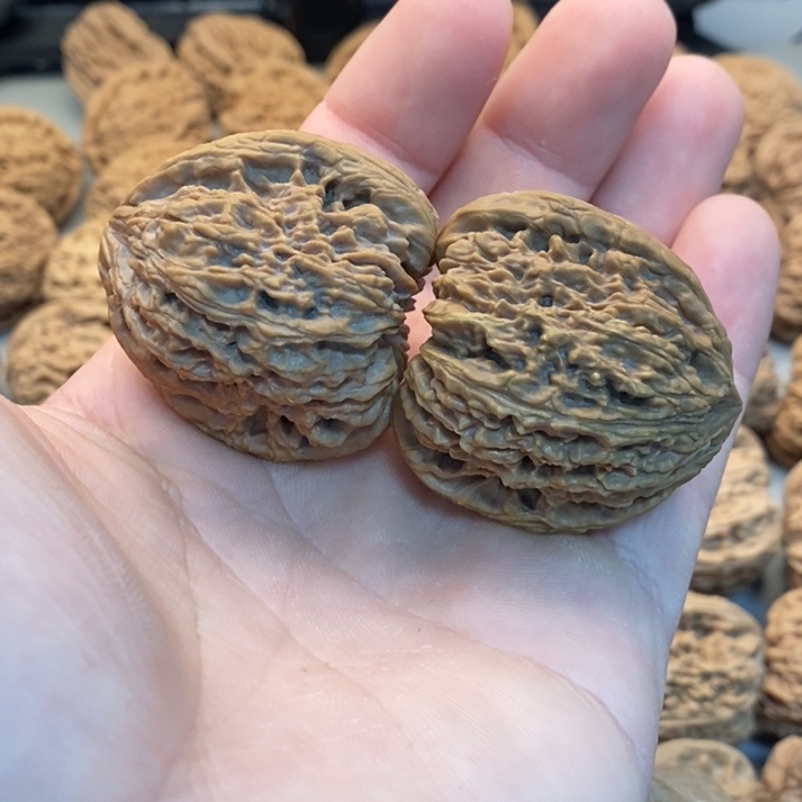 我***叠吊坠文玩核桃高炮凹底南疆石