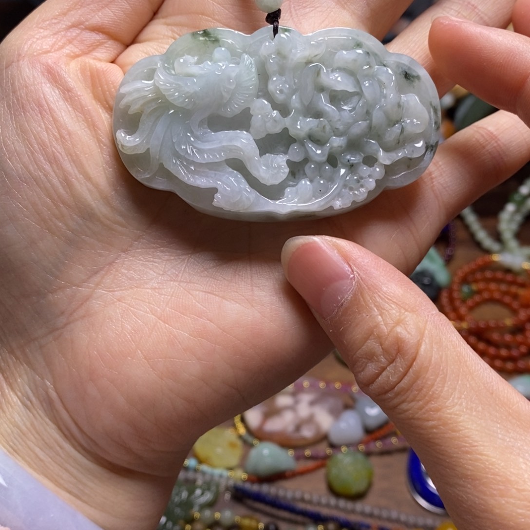 翡翠未镶嵌吊坠(不含链)大大漏 