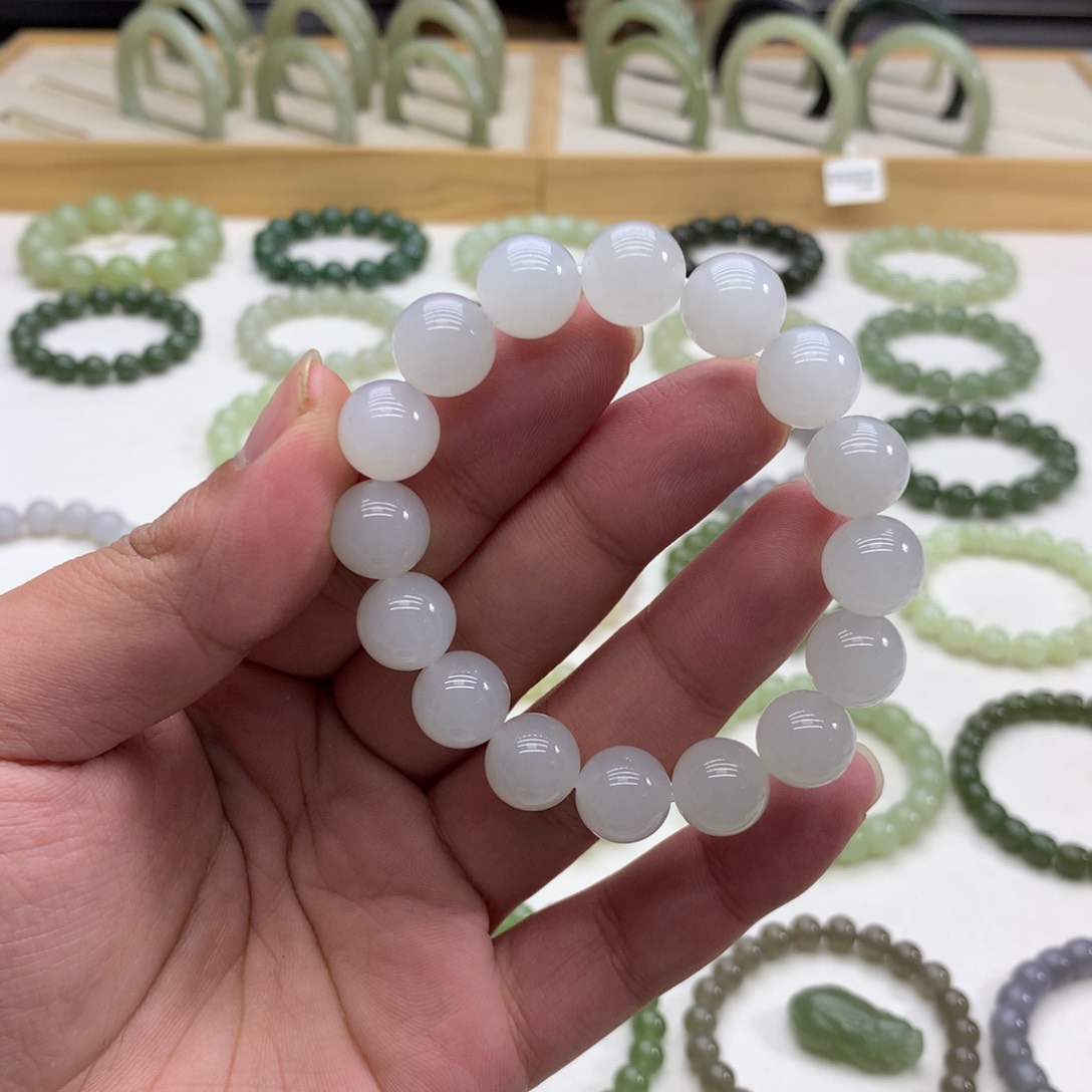 和田玉手串（冰白玉12）未镶嵌