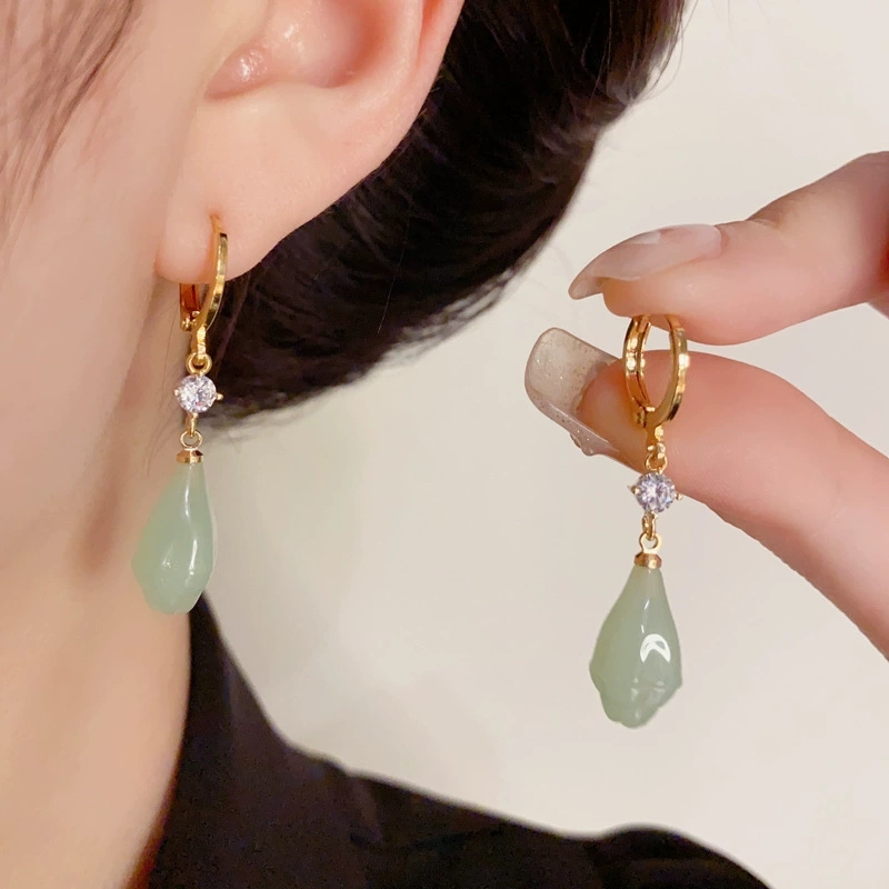 铜合金耳饰 耳饰法式A85时尚复古绿色玉兰花长款流苏耳坠2025新款