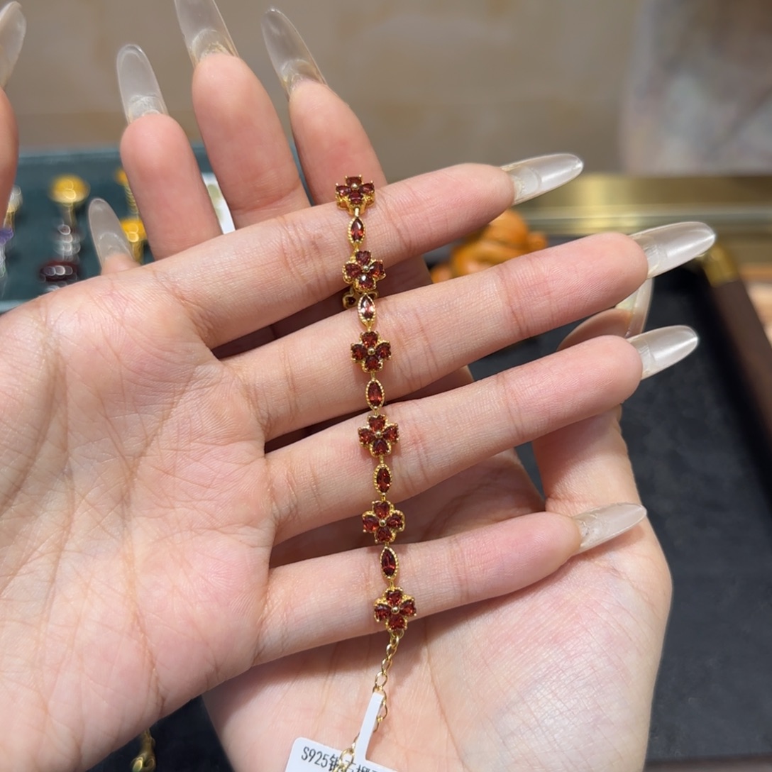 手链石榴石银S925镶嵌幸运花