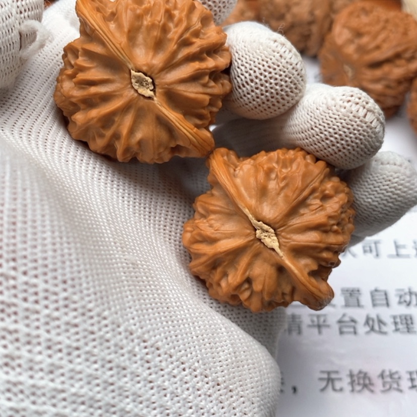 【闪购商品】把件文玩核桃22宫灯