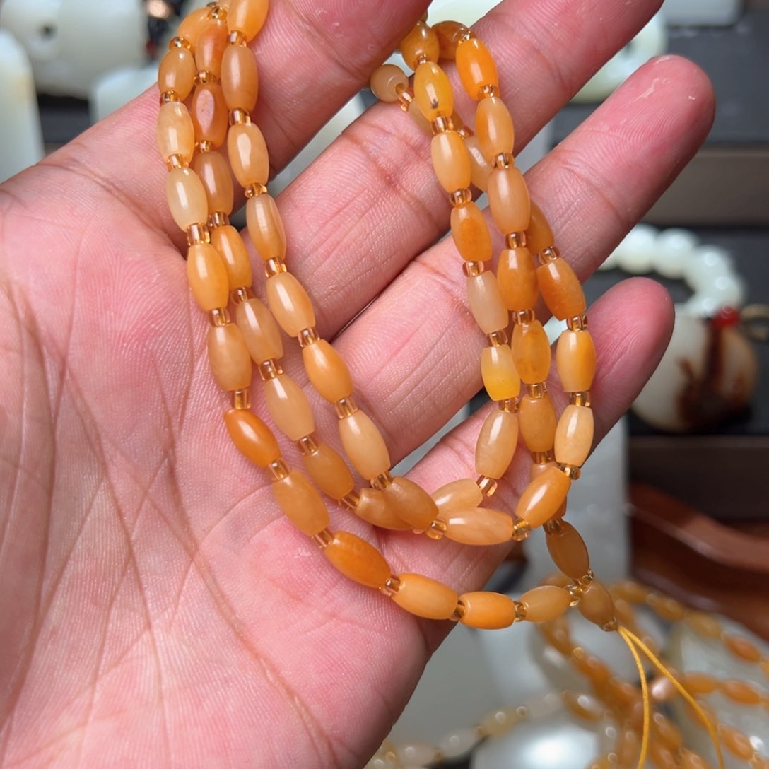 和田玉颈饰未镶嵌?**?