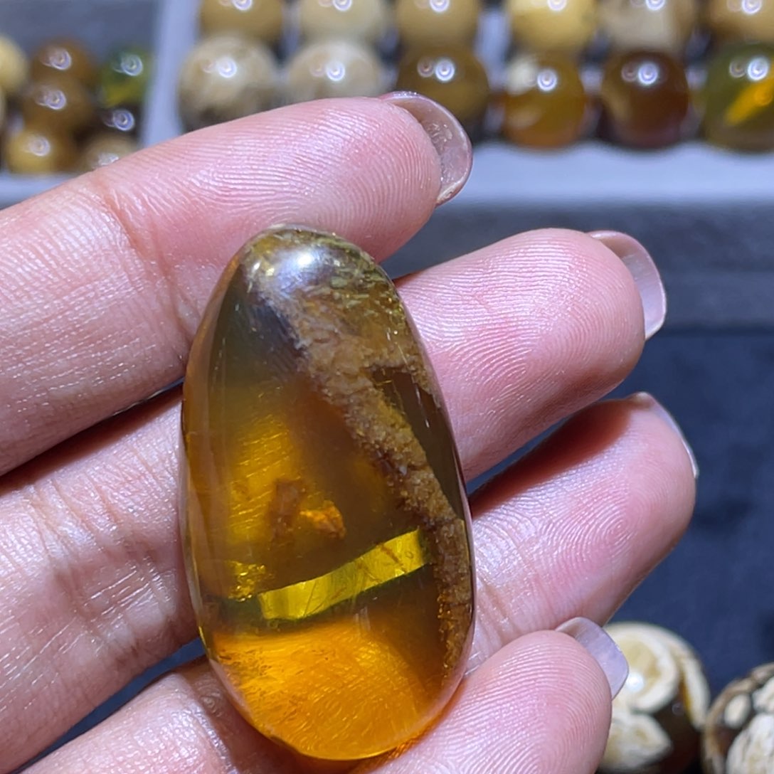 琥珀手链未镶嵌溶洞水滴