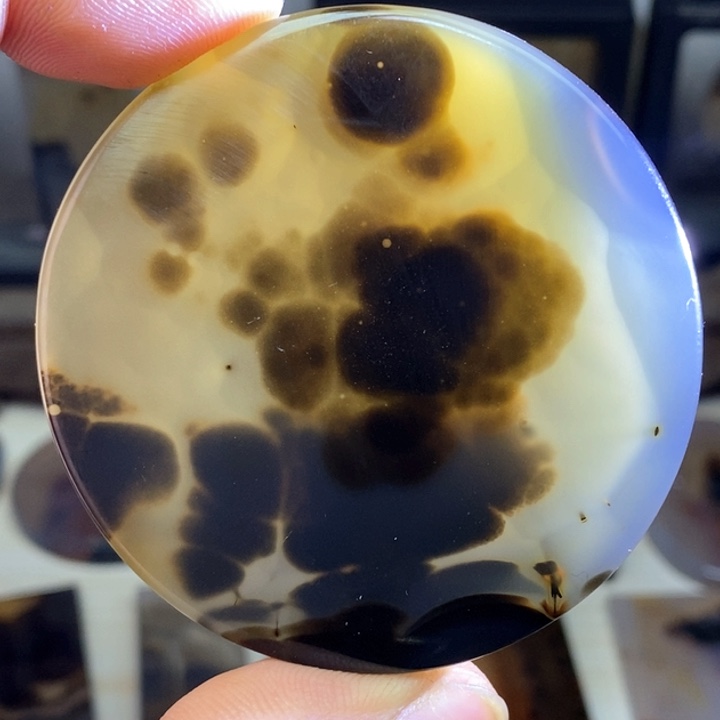 玛瑙/玉髓颈饰未镶嵌