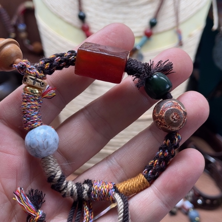 玛瑙/玉髓颈饰未镶嵌