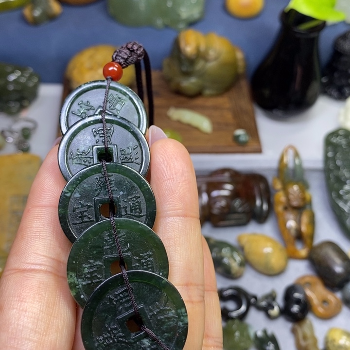 蛇纹石玉未镶嵌岫玉五帝钱