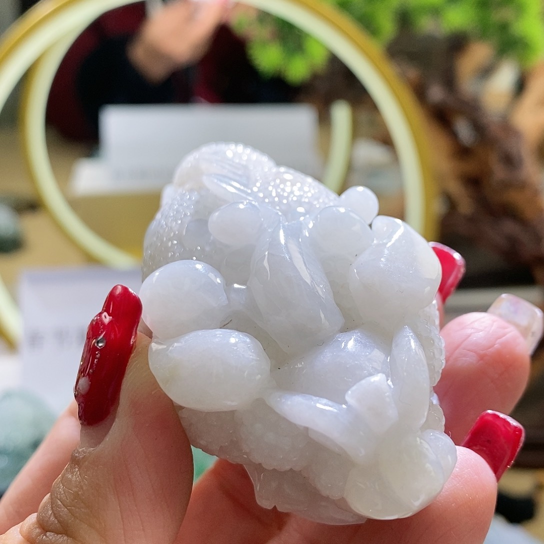 【闪购商品】翡翠颈饰未镶嵌金蟾