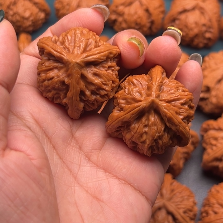 C***K吊坠文玩核桃888888888