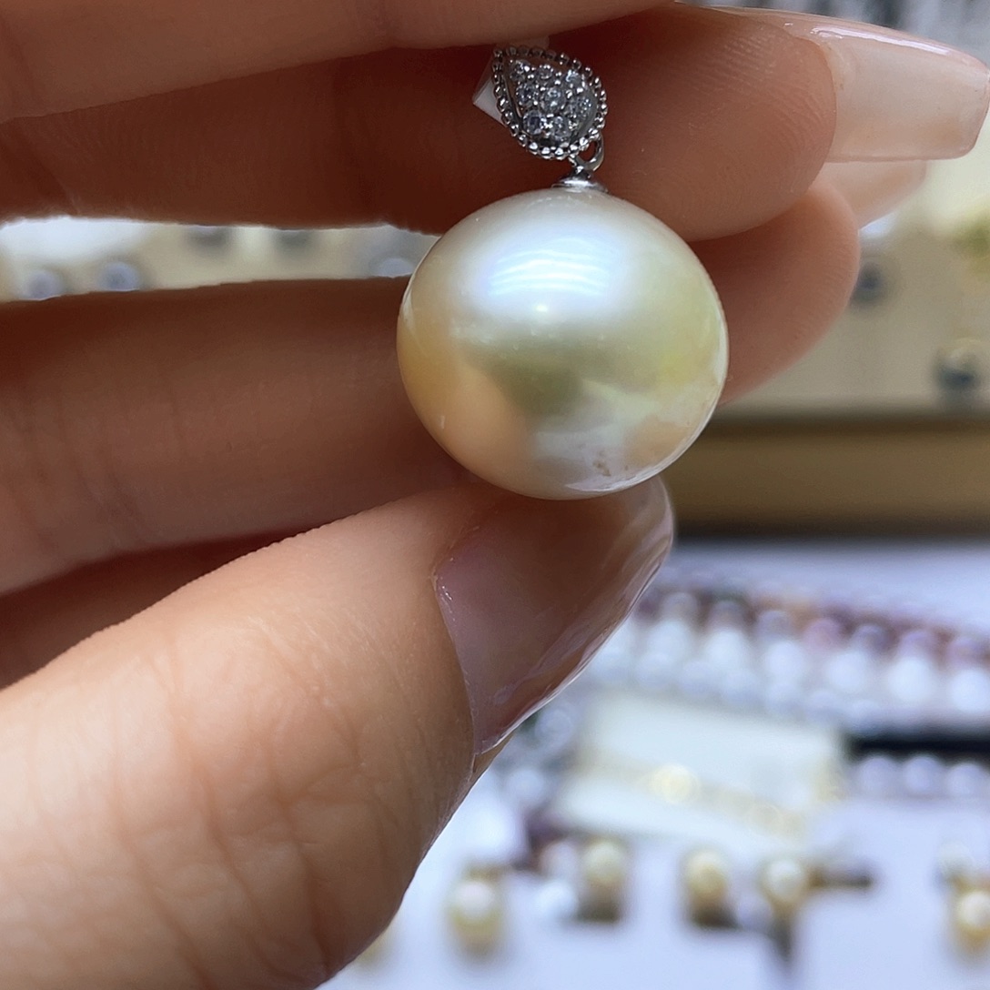 海水珍珠颈饰18K金镶嵌