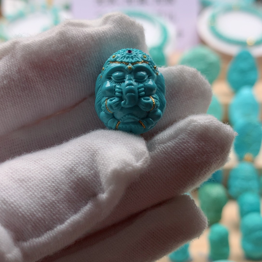 绿松石配饰未镶嵌