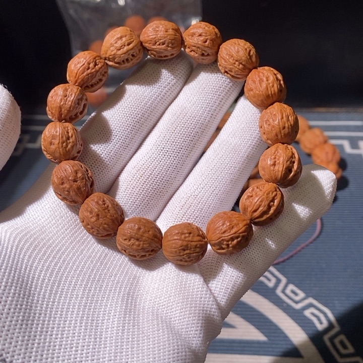 文玩核桃手串……11