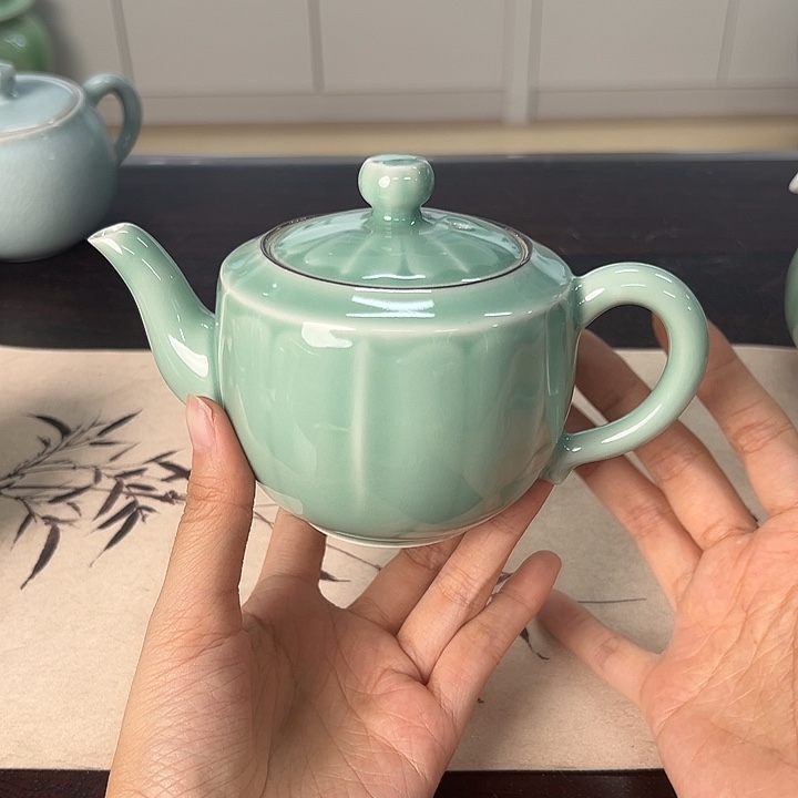 龙泉云间青瓷小米茶器